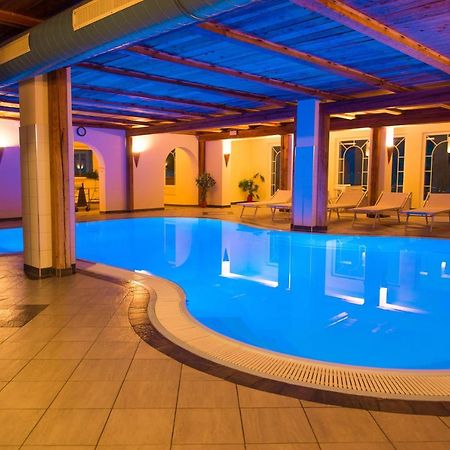 Appartement- Und Wellnesshotel Winkler Falzes Exterior photo
