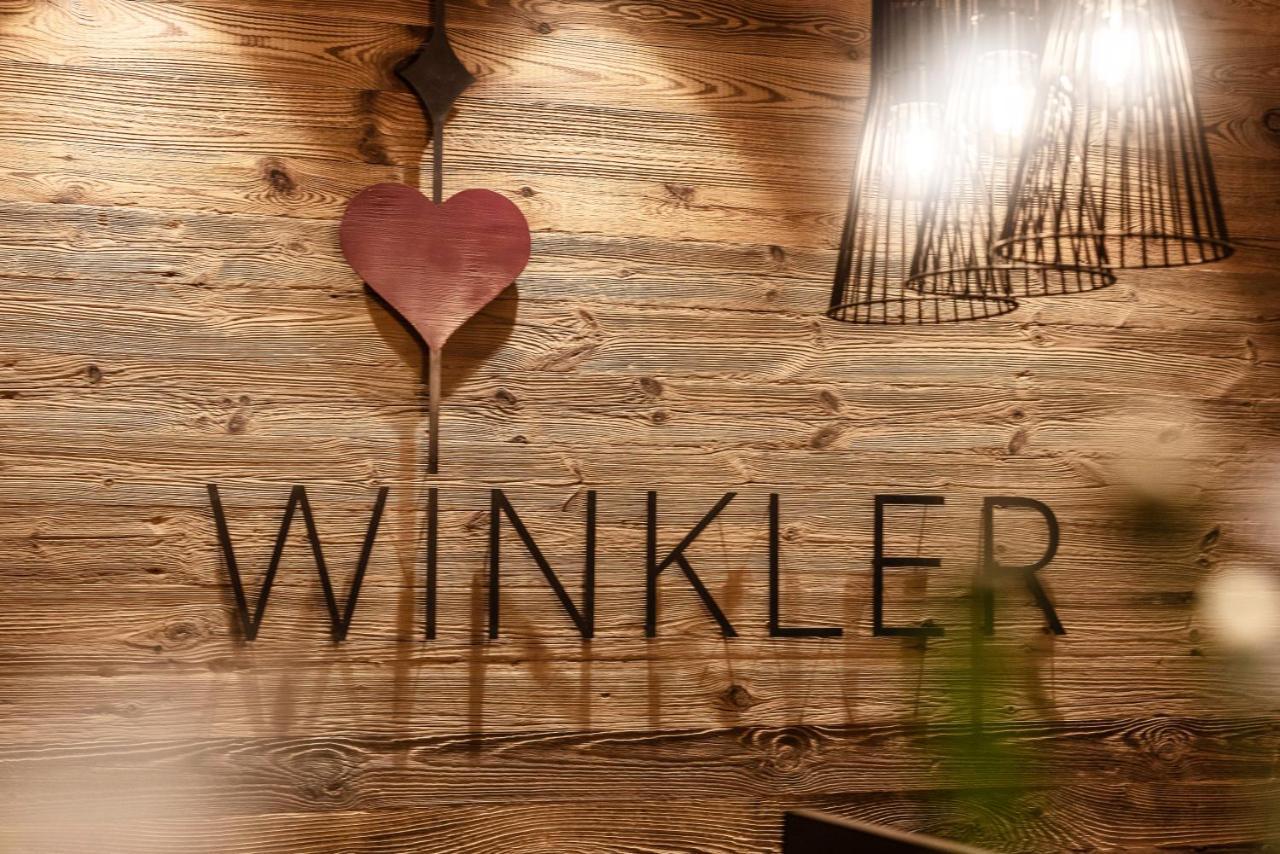 Appartement- Und Wellnesshotel Winkler Falzes Exterior photo