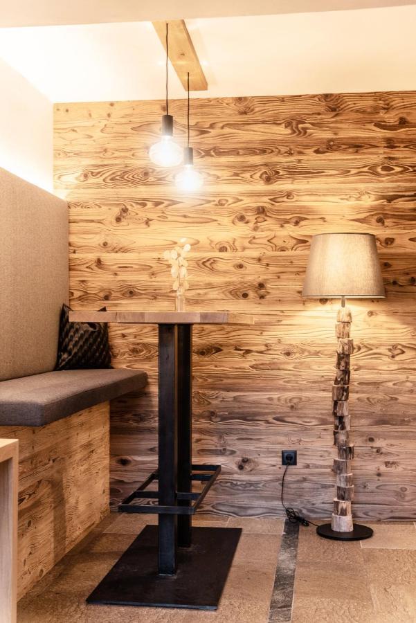 Appartement- Und Wellnesshotel Winkler Falzes Exterior photo