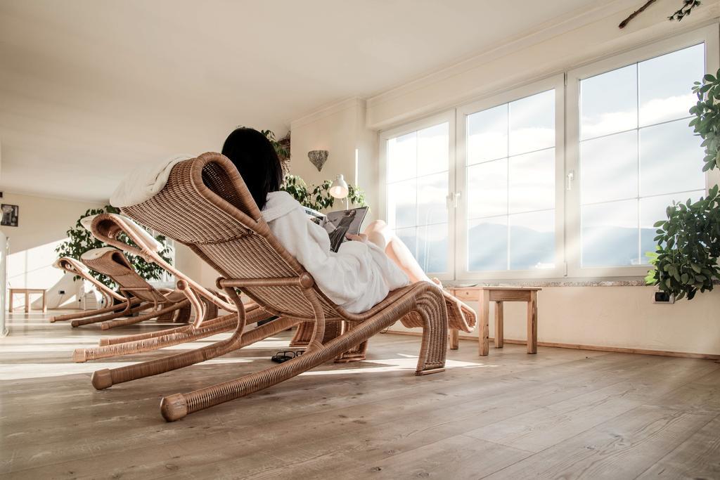 Appartement- Und Wellnesshotel Winkler Falzes Exterior photo